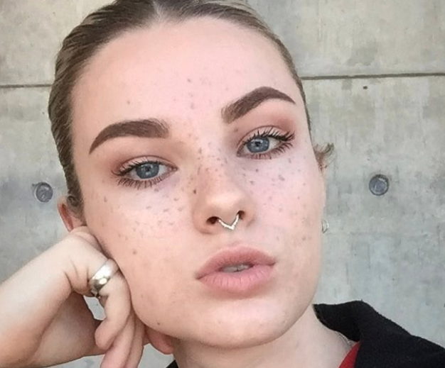 Microbladed Freckles Become The Latest Trend