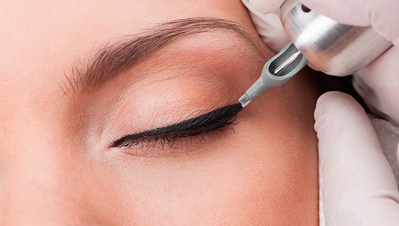 Semi-Permanent Eyeliner Is A Thing and We LOVE It