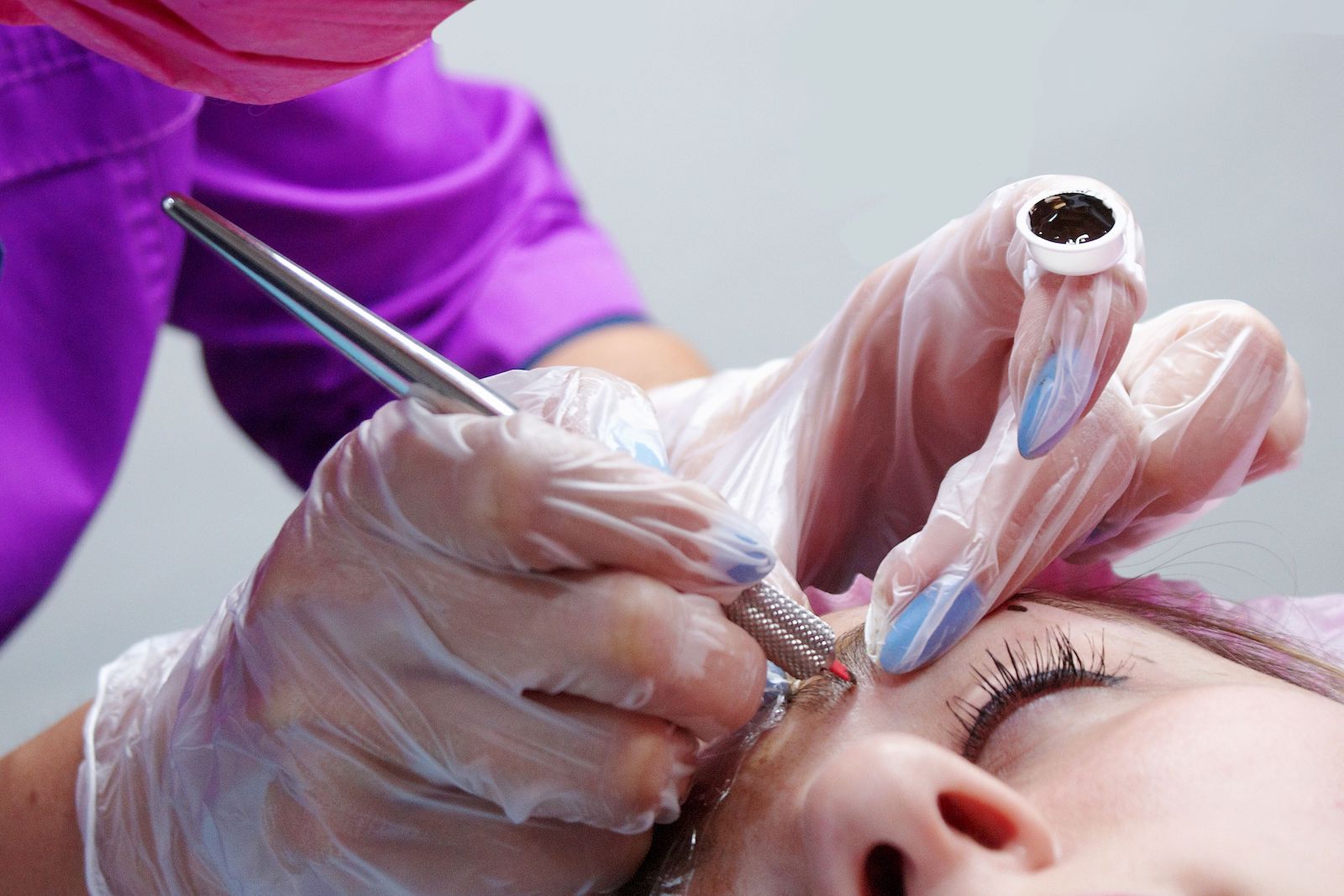 Microblading 101: 7 Things Beginners Should Know to Become Master Microblading Artists