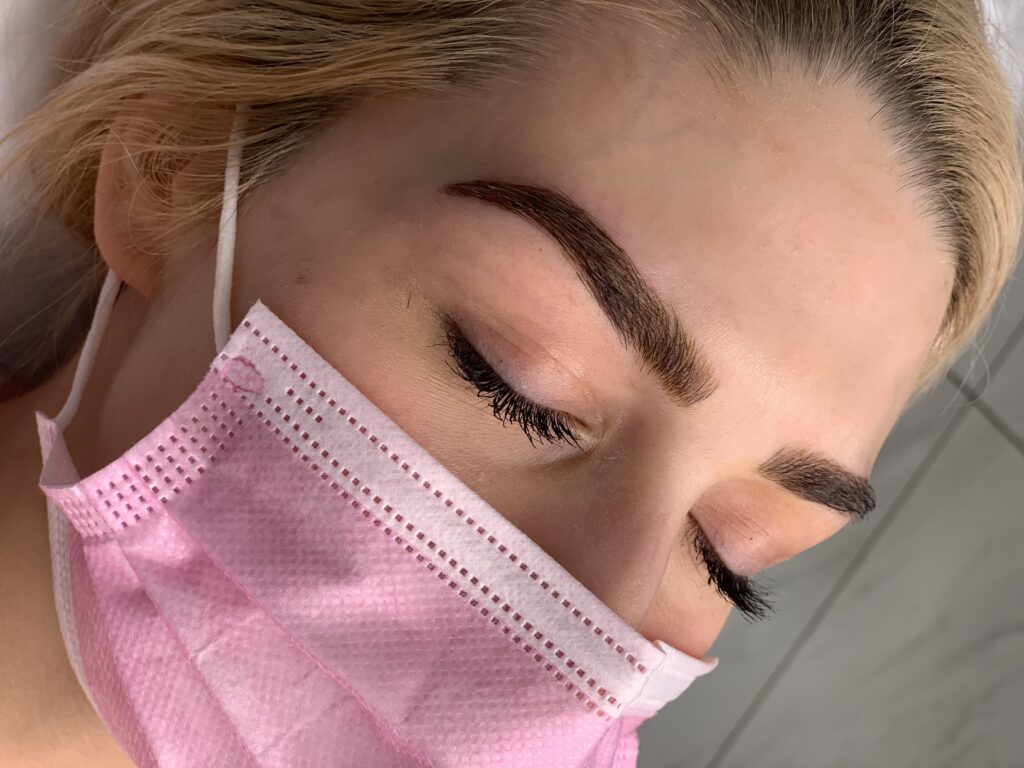2022 Beauty Look featuring Booming Brows